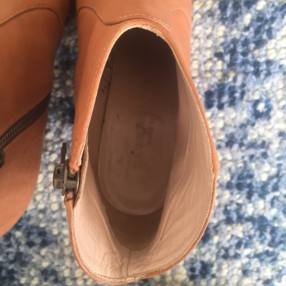 Club Monaco cognac leather Brooklyn booties boots - Picture 3 of 9